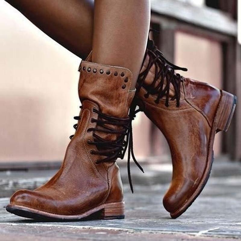 Caithlyn – Vintage Lace-Up Boots
