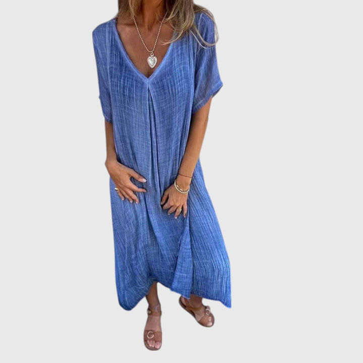 Lisanne - Comfortable dress with V-neck